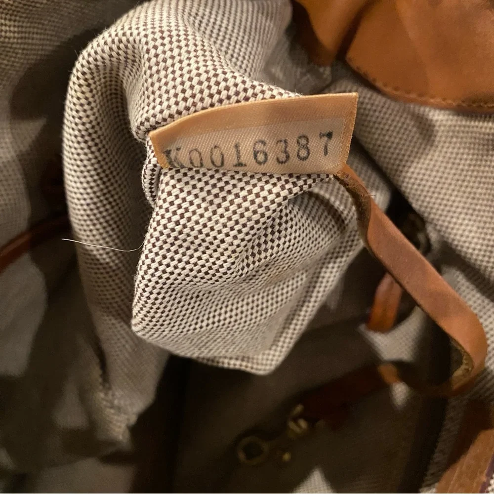 Bag, Dooney & Bourke Tan Monogram Hobo - Picture 9 of 16